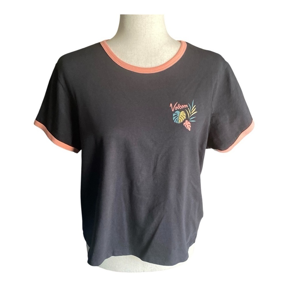 NWT-VOLCOM-WOMENS BLACK AND PINK TOP-SIZE LARGE